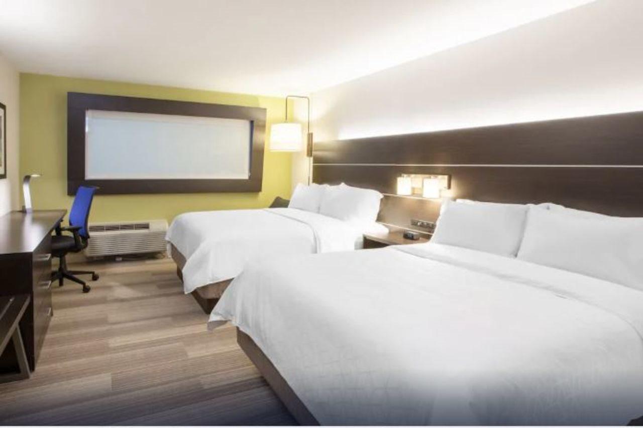 Holiday Inn Express & Suites - Calgary Airport Trail Ne By Ihg Eksteriør billede