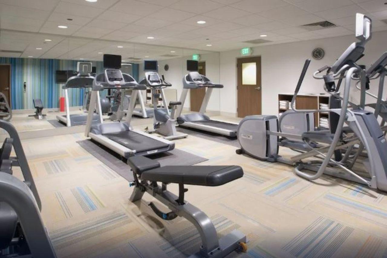 Holiday Inn Express & Suites - Calgary Airport Trail Ne By Ihg Eksteriør billede