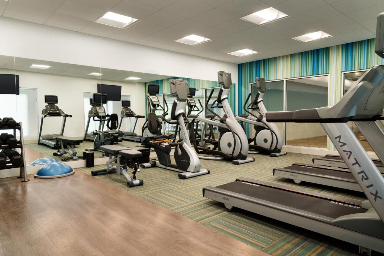 Holiday Inn Express & Suites - Calgary Airport Trail Ne By Ihg Eksteriør billede